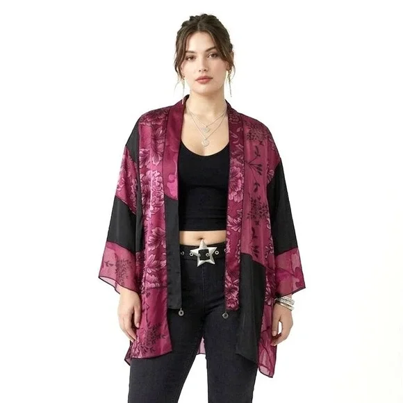Units Vintage Silk Blend Kimono 1X Pink Black Floral Open Jacket Whimsigoth - Picture 1 of 10